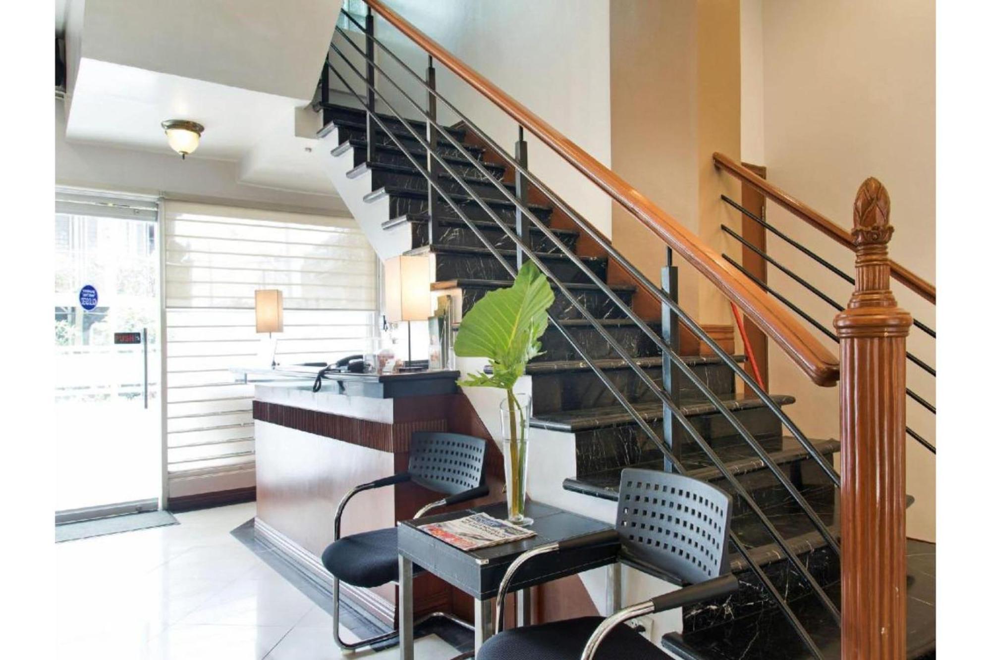 Townhouse Oak Avitel Hotel Near Osmena Highway, Pnr Pasay Station, Metro Manila Makati City Bagian luar foto