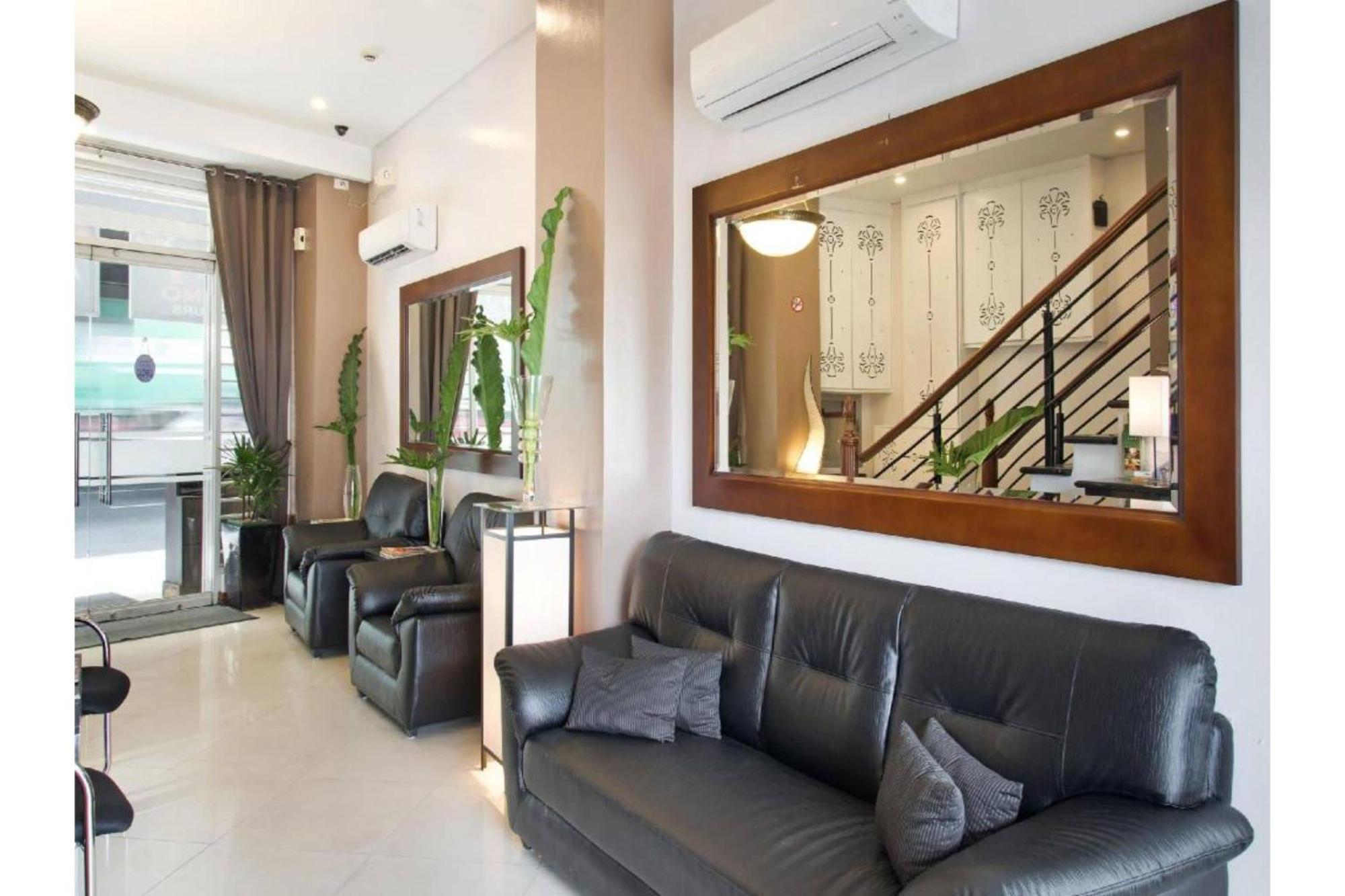 Townhouse Oak Avitel Hotel Near Osmena Highway, Pnr Pasay Station, Metro Manila Makati City Bagian luar foto